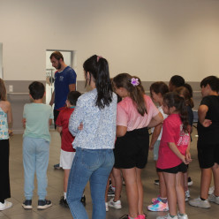 🏓 LE TT REIGNAC À LA RENCONTRE DES ÉLÈVES DE L’ÉCOLE PRIMAIRE DE MERCUÈS !